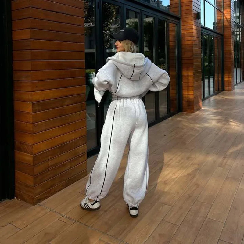 Women's Sweatsuits 2 Piece Outfits Lounge Sets Long Sleeve Zip Sweatshirt and Baggy Sweatpants with Pockets Casual Tracksuit