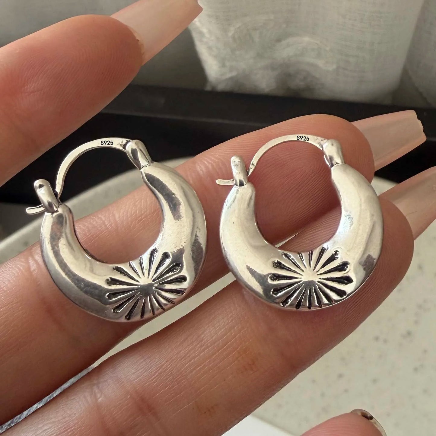 925 Sterling Silver Earrings For Women Trendy Geometric Round Retro Flower Earring Fine Jewelry Allergy Party Gift Accessories